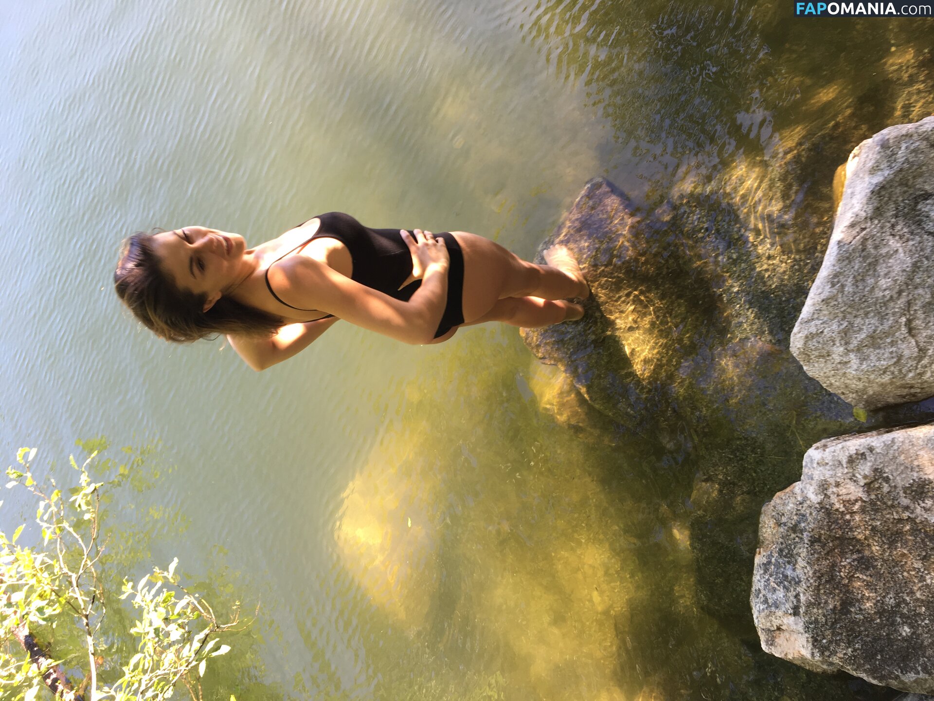 Serinda Swan Çıplak Sızdırılmış Fotoğraf #93