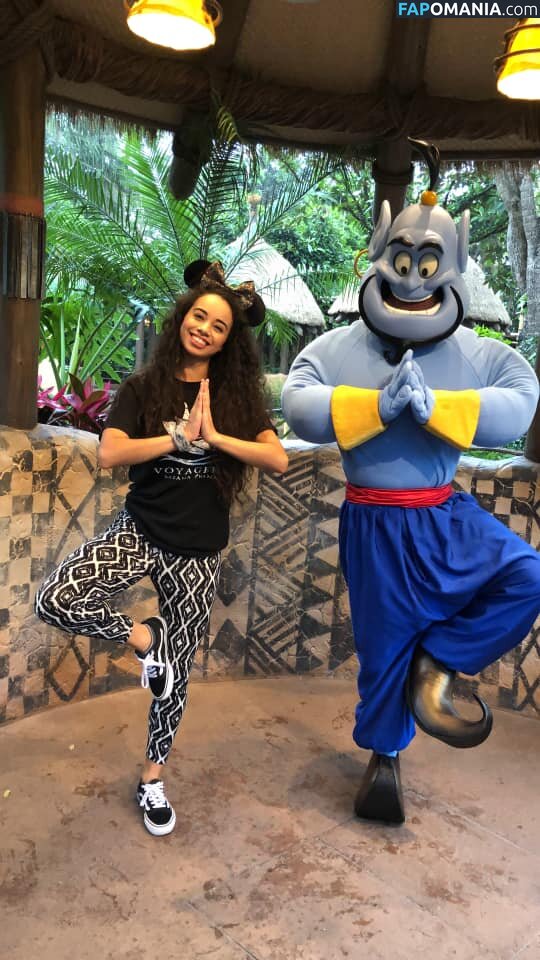 Shani Hamilton Çıplak Sızdırılmış Fotoğraf #22