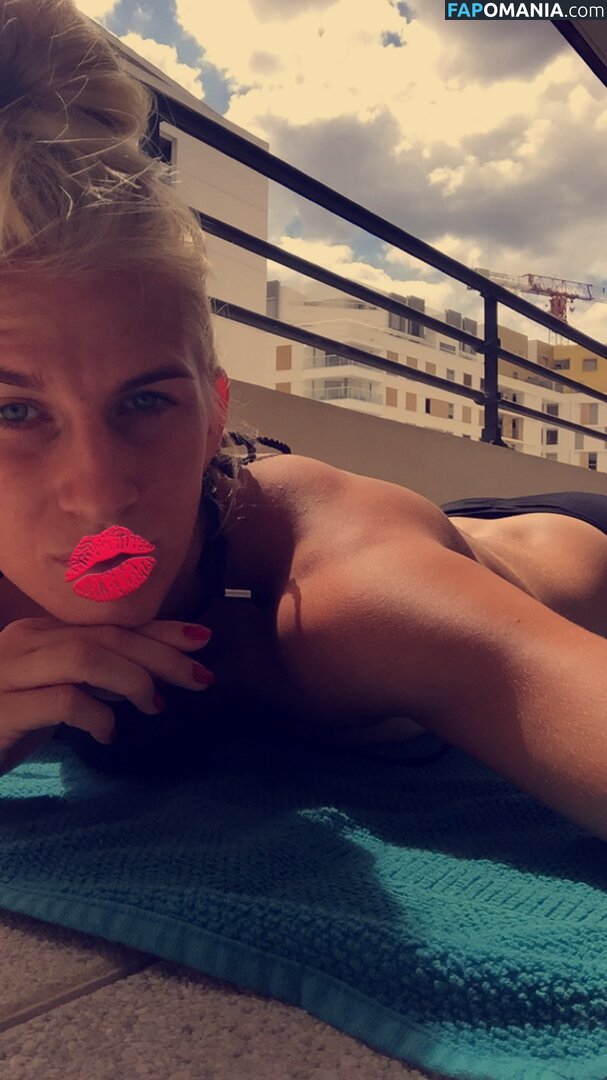 Sofia Jakobsson Çıplak Sızdırılmış Fotoğraf #29