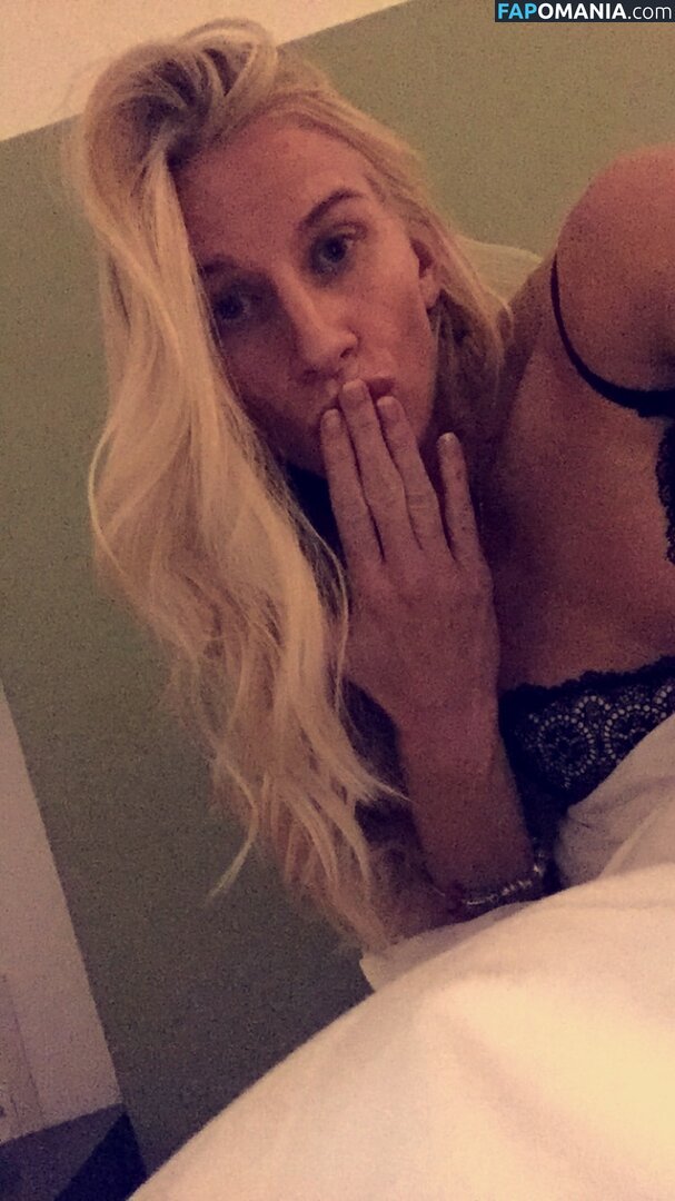 Sofia Jakobsson Çıplak Sızdırılmış Fotoğraf #193