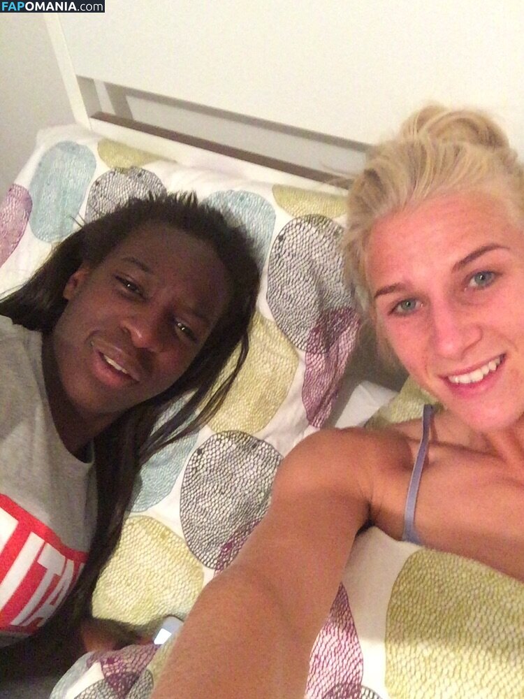 Sofia Jakobsson Çıplak Sızdırılmış Fotoğraf #213