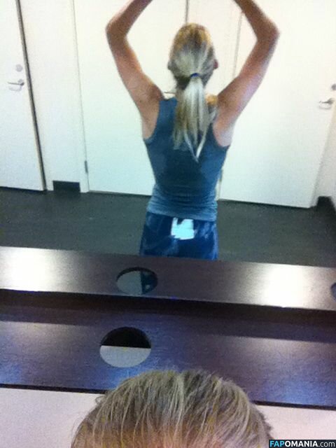 Sofia Jakobsson Çıplak Sızdırılmış Fotoğraf #216