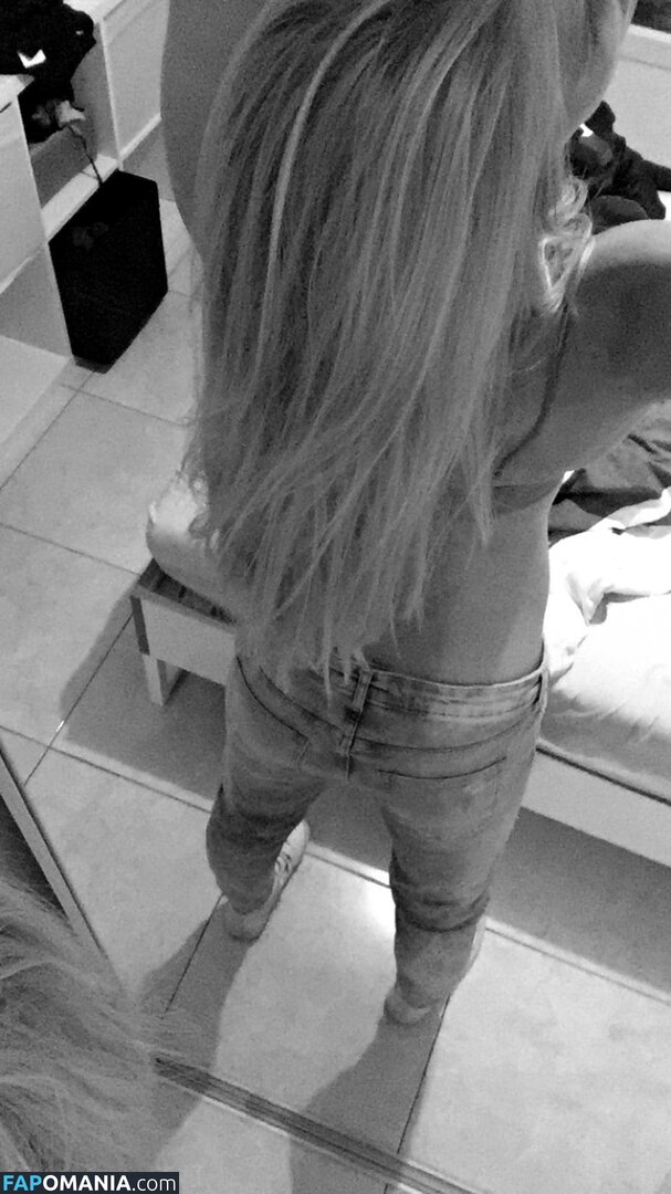 Sofia Jakobsson Çıplak Sızdırılmış Fotoğraf #252