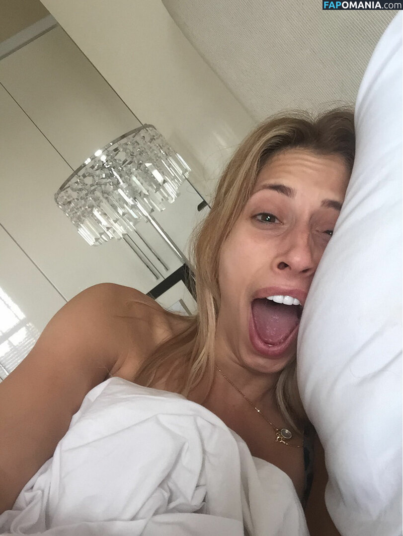Stacey Solomon Çıplak Sızdırılmış Fotoğraf #10
