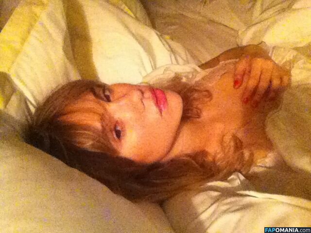 Suki Waterhouse Çıplak Sızdırılmış Fotoğraf #51