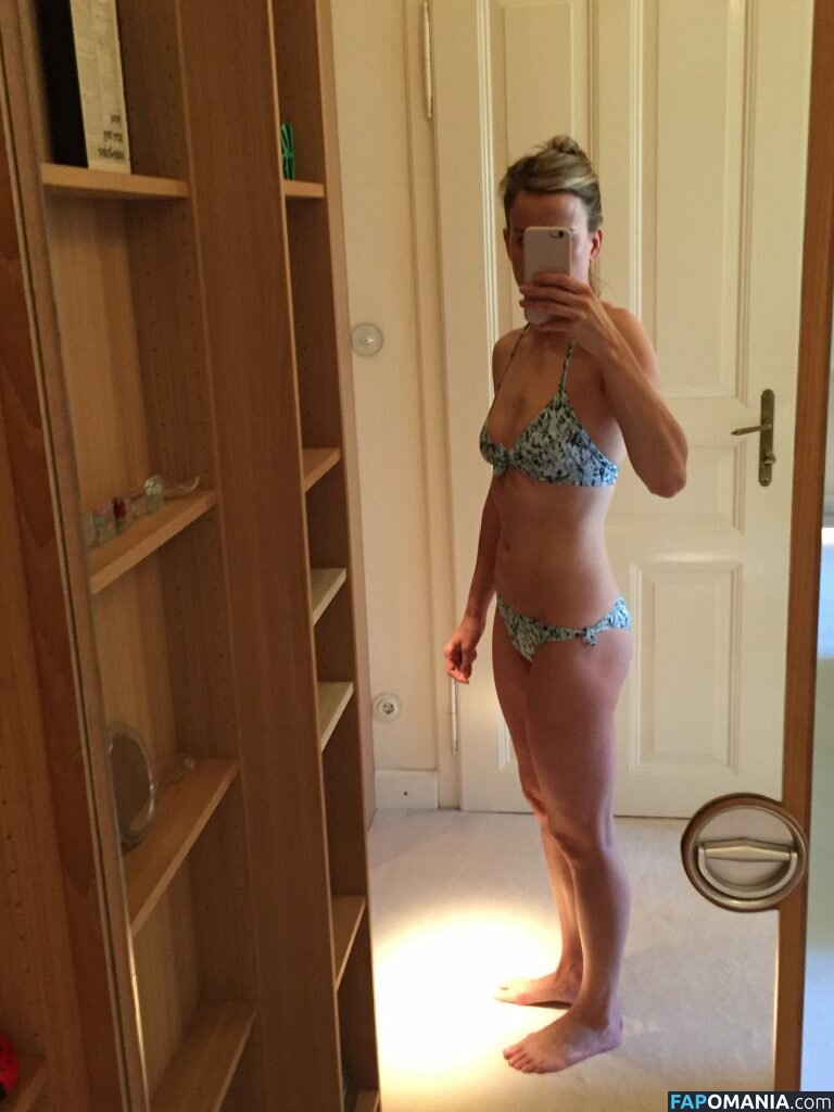 Susie Wolff Çıplak Sızdırılmış Fotoğraf #4