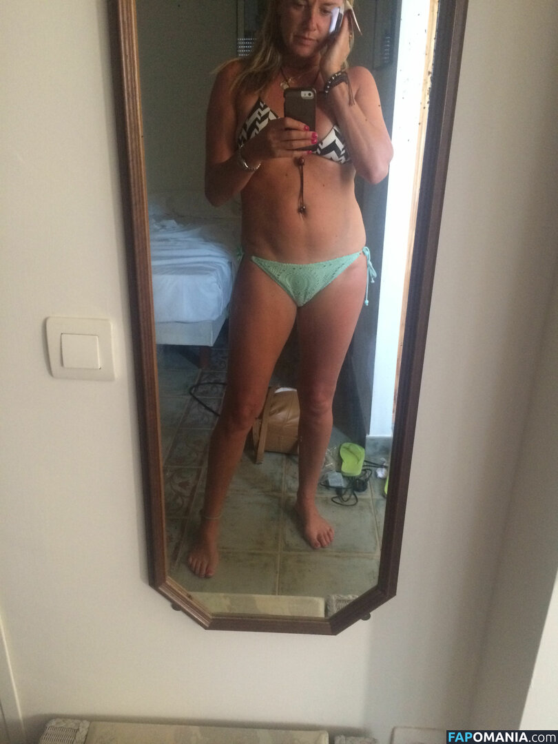 Tamzin Outhwaite Çıplak Sızdırılmış Fotoğraf #8