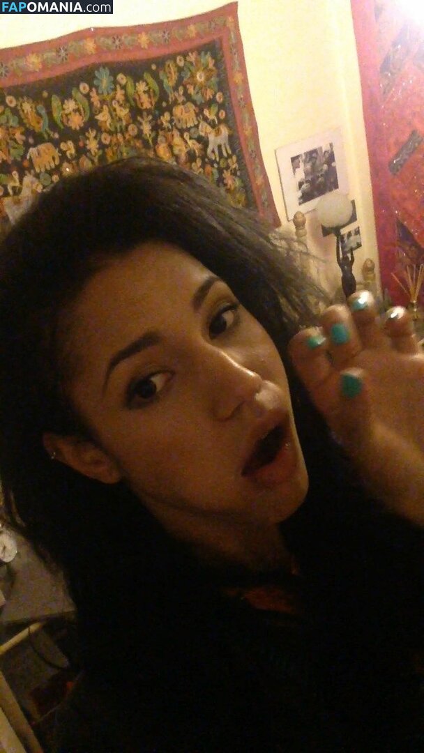 Vick Hope Çıplak Sızdırılmış Fotoğraf #45