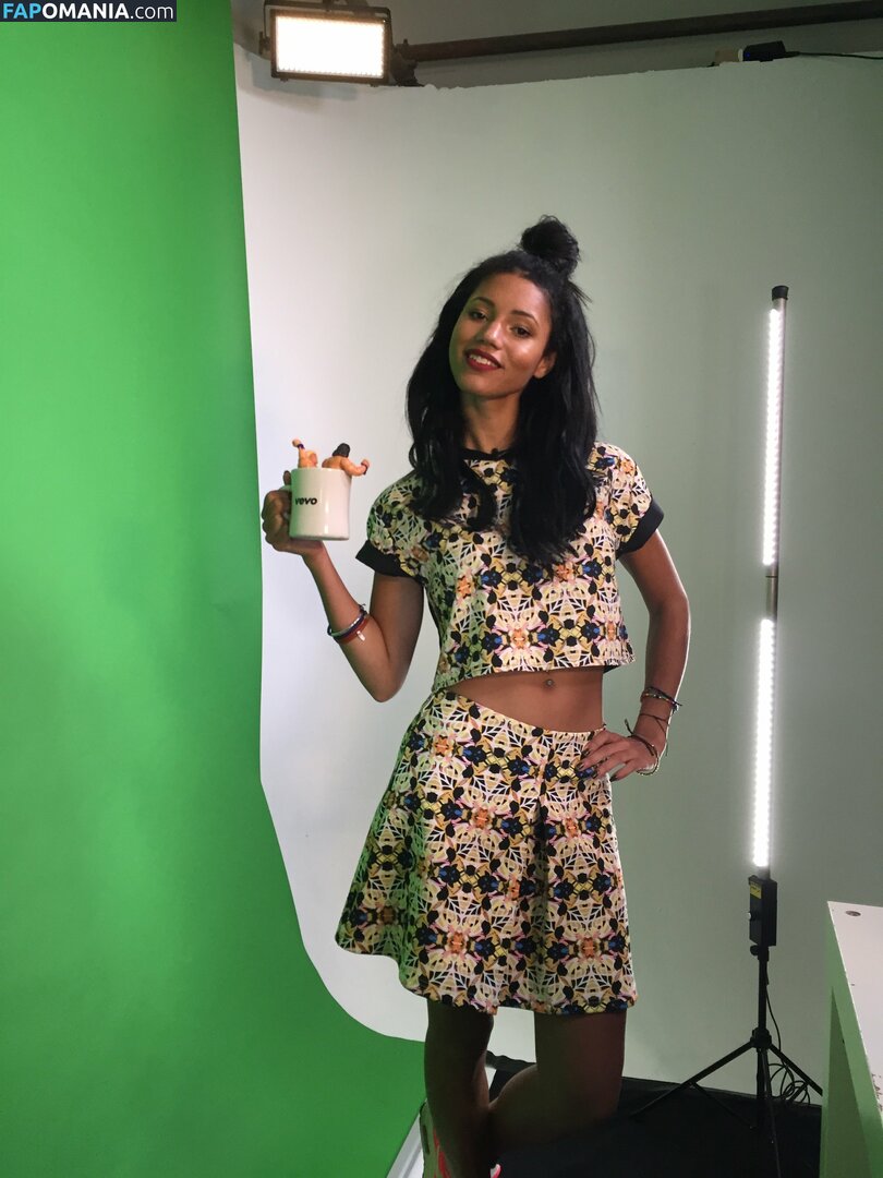 Vick Hope Çıplak Sızdırılmış Fotoğraf #266