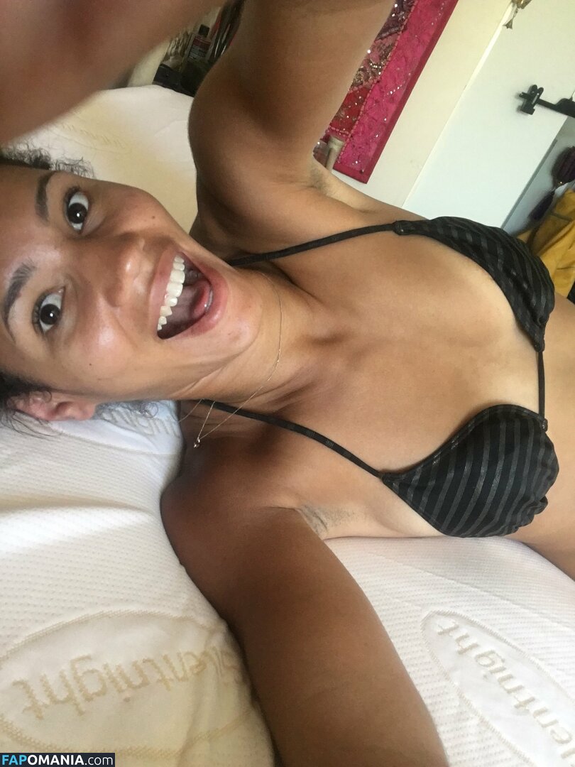 Vick Hope Çıplak Sızdırılmış Fotoğraf #298