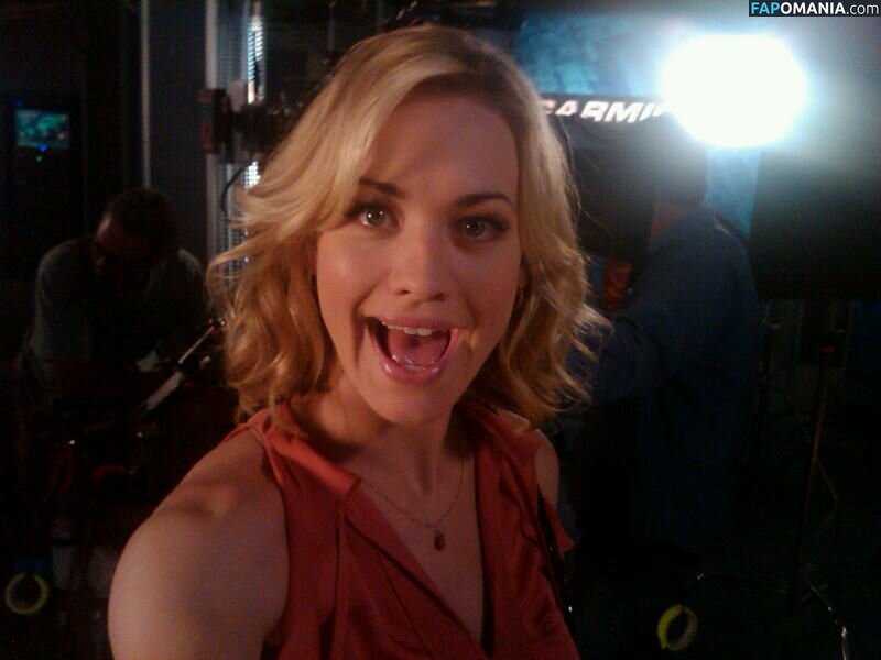 Yvonne Strahovski Çıplak Sızdırılmış Fotoğraf #47