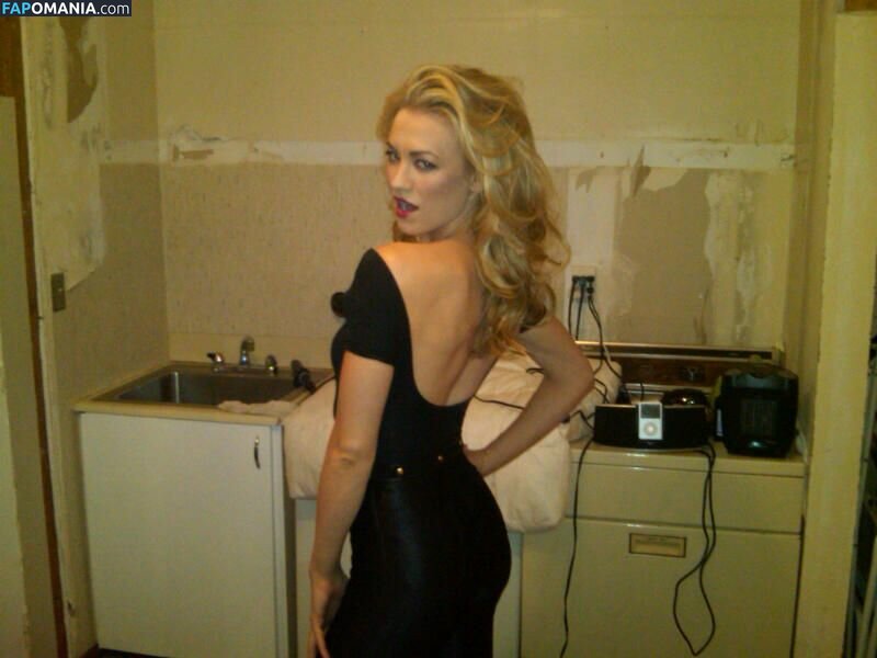 Yvonne Strahovski Çıplak Sızdırılmış Fotoğraf #62