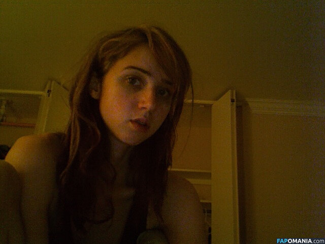 Zoe Kazan Çıplak Sızdırılmış Fotoğraf #33
