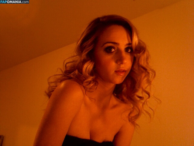 Zoe Kazan Çıplak Sızdırılmış Fotoğraf #34