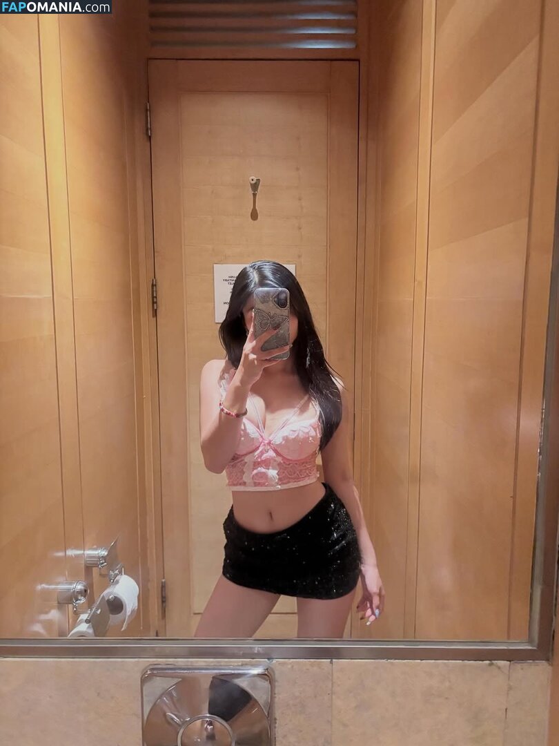 Saipetch B. / aaomhelloo Çıplak OnlyFans  Sızdırılmış Fotoğraf #5