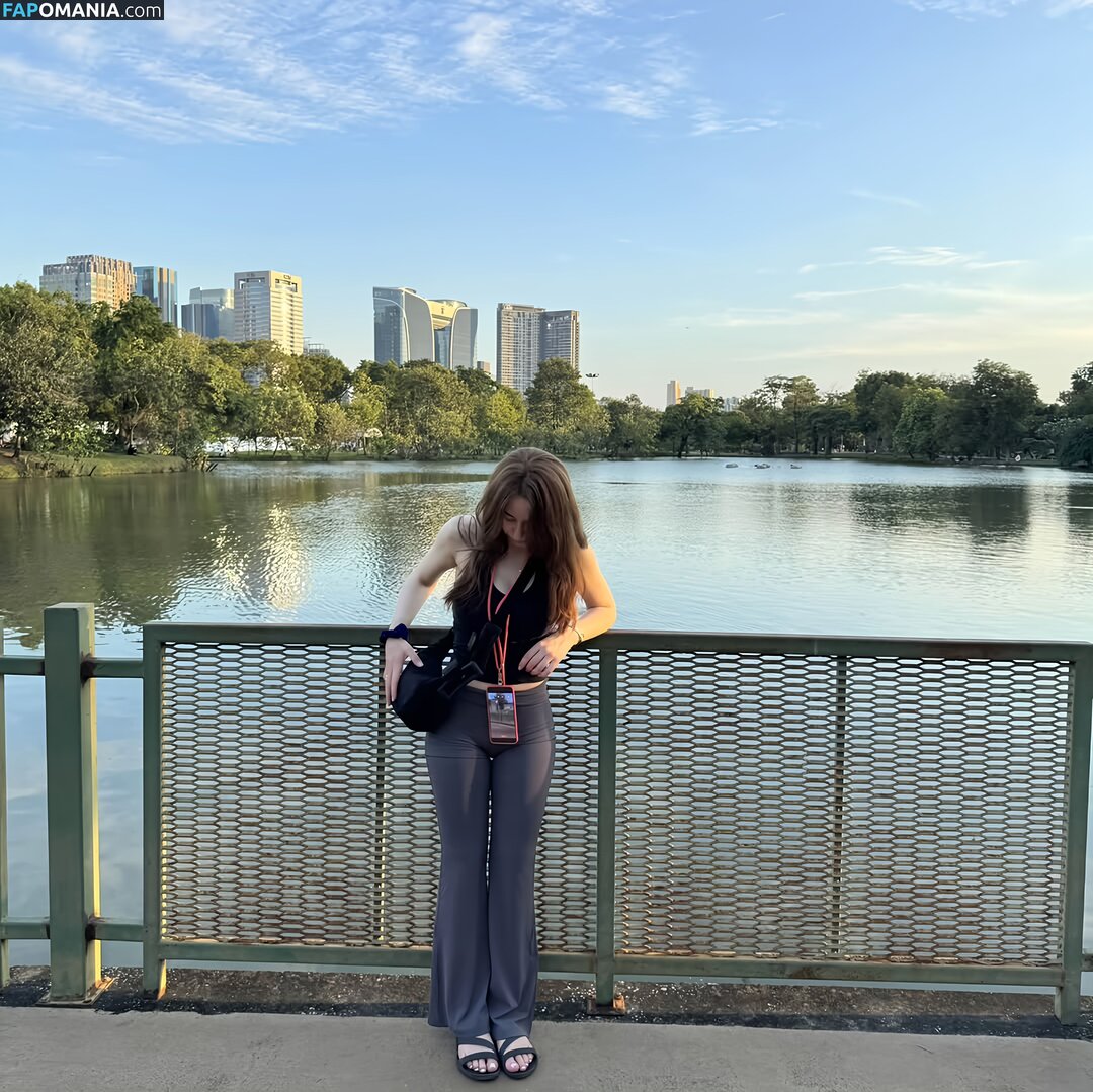 actuallyalisa / https: Çıplak OnlyFans  Sızdırılmış Fotoğraf #1