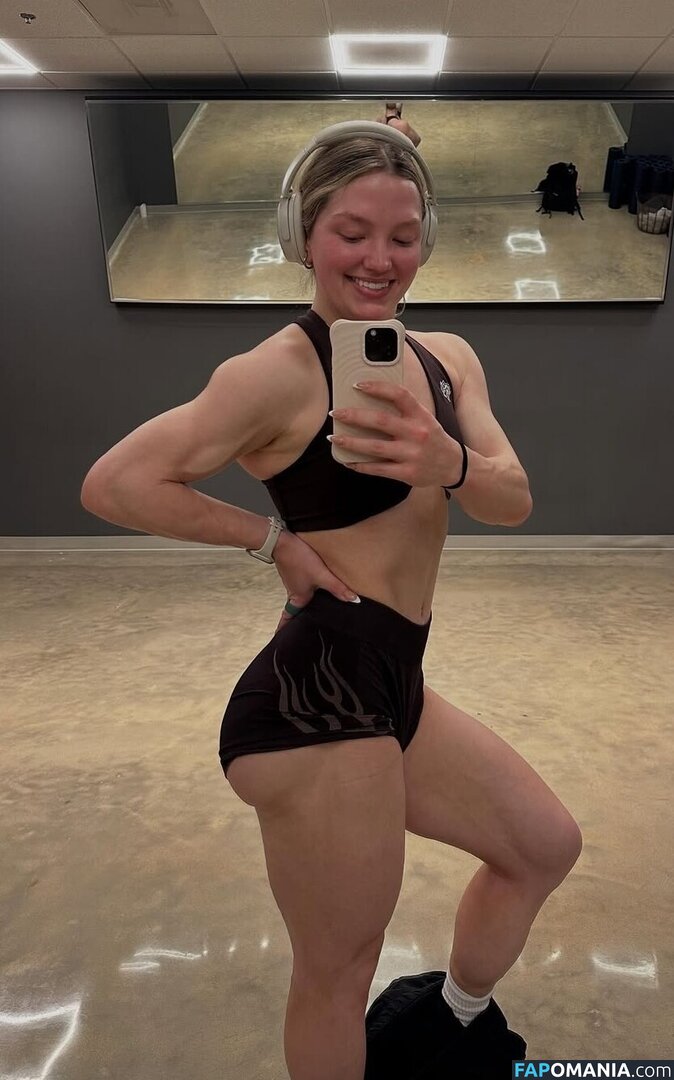 Addison Shields / addisonbrinley Çıplak OnlyFans  Sızdırılmış Fotoğraf #3