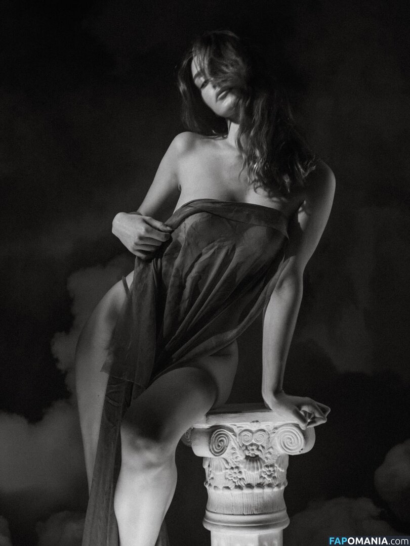 adelinafien Çıplak OnlyFans  Sızdırılmış Fotoğraf #21