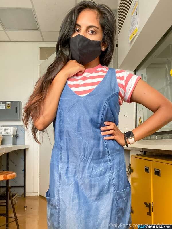 Adhana / sluttylabrat Çıplak OnlyFans  Sızdırılmış Fotoğraf #15