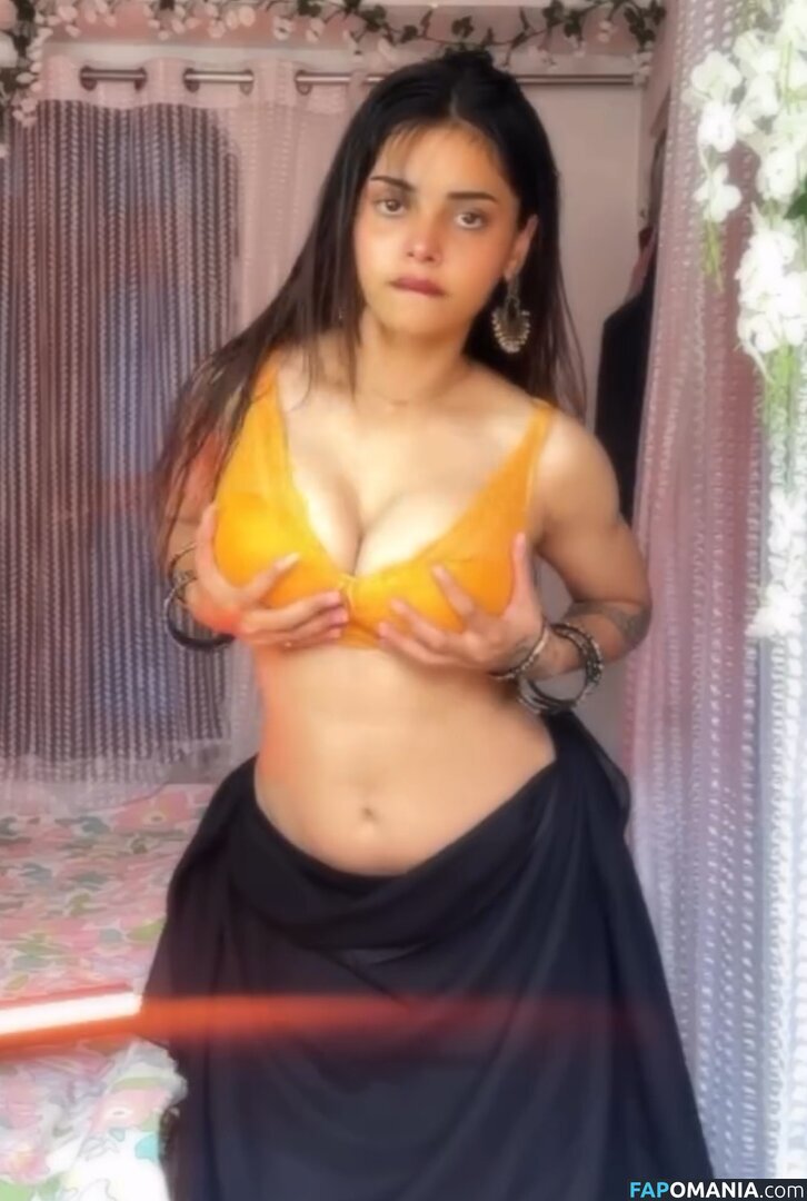 7_afreen_khan / Afr Khan Çıplak OnlyFans  Sızdırılmış Fotoğraf #1