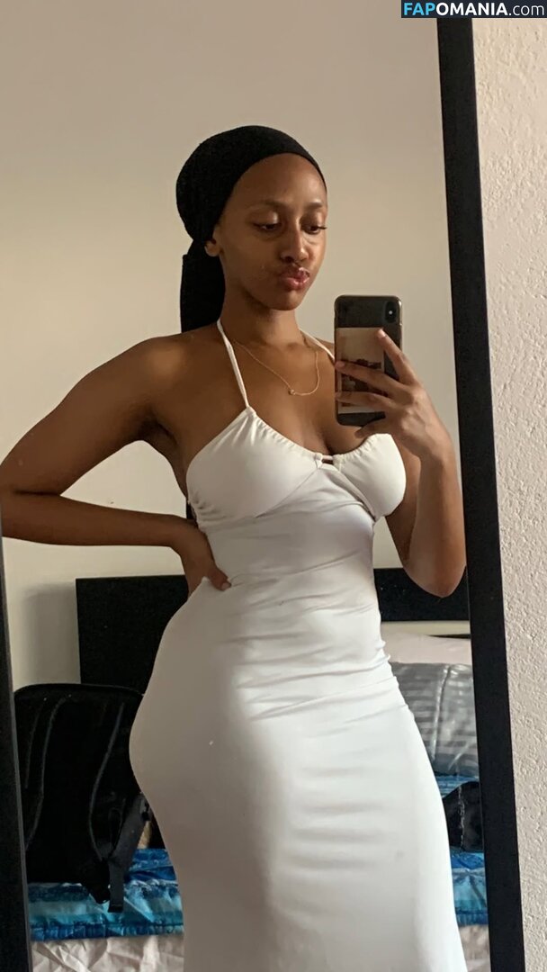 African Booty Meat / curvyandnatural Çıplak OnlyFans  Sızdırılmış Fotoğraf #1