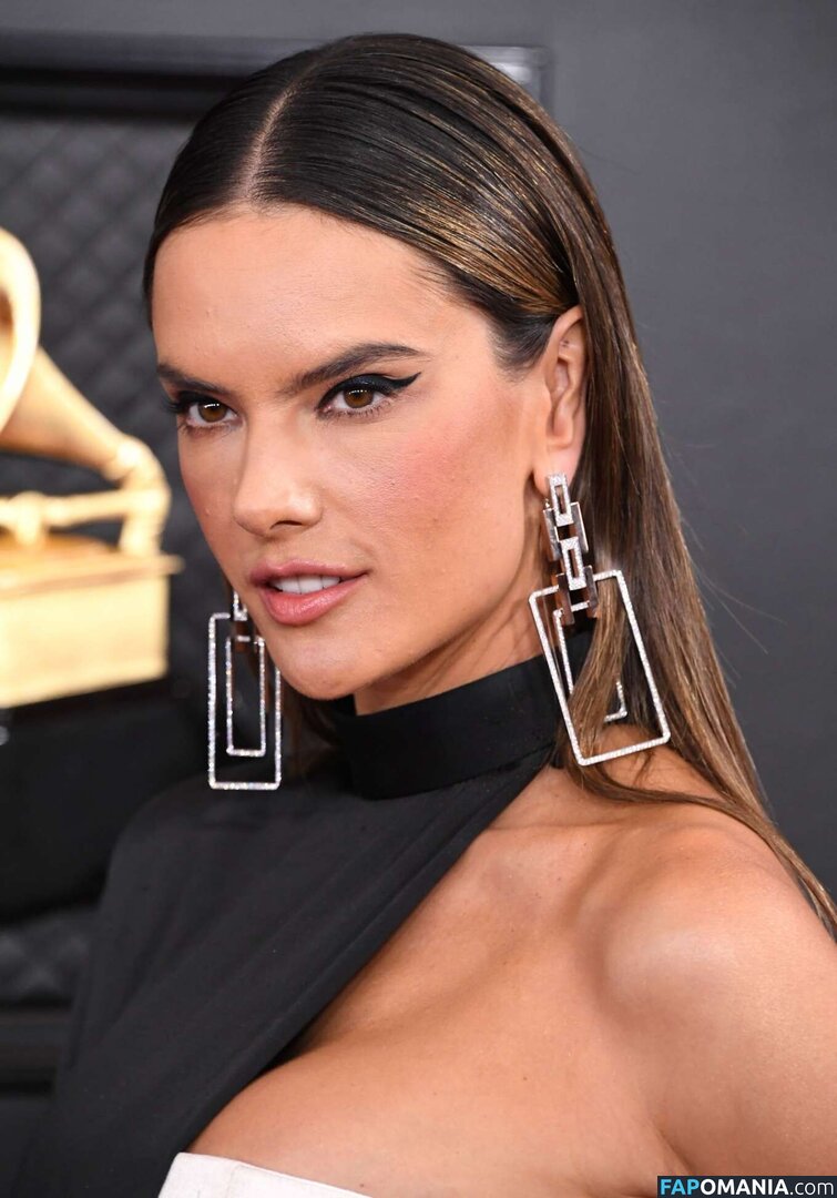 Alessandra / Alessandra Ambrosio / aleambrosio / alelovesanja / alessandraambrosio / https: Çıplak OnlyFans  Sızdırılmış Fotoğraf #1598
