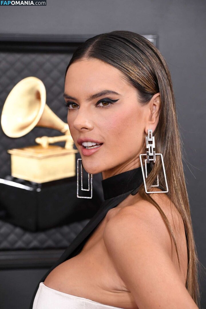 Alessandra / Alessandra Ambrosio / aleambrosio / alelovesanja / alessandraambrosio / https: Çıplak OnlyFans  Sızdırılmış Fotoğraf #1599