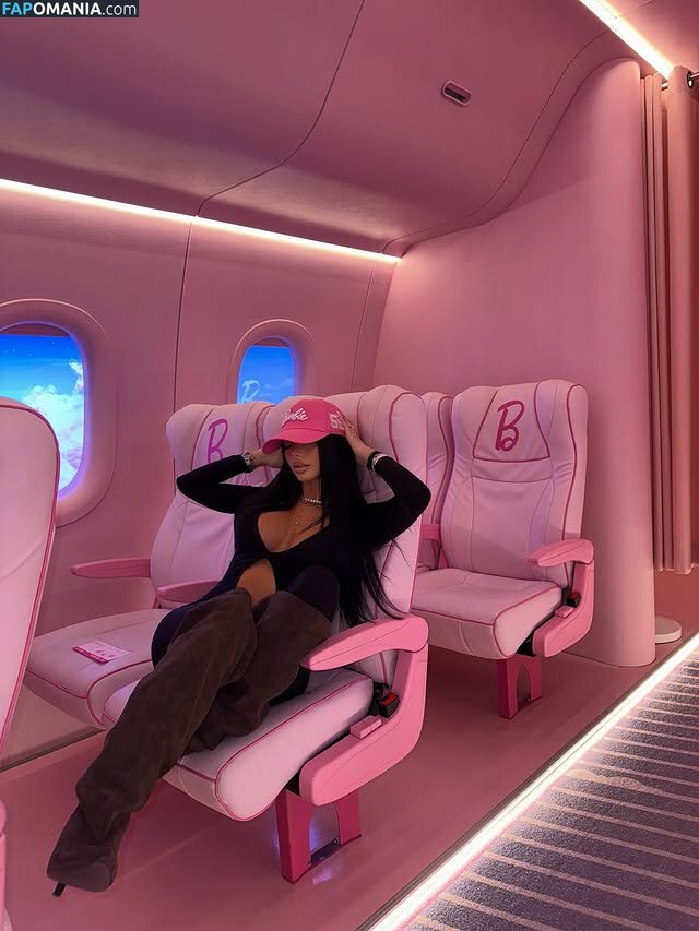 Alessia Basile / alessiaa_basilee Çıplak OnlyFans  Sızdırılmış Fotoğraf #1