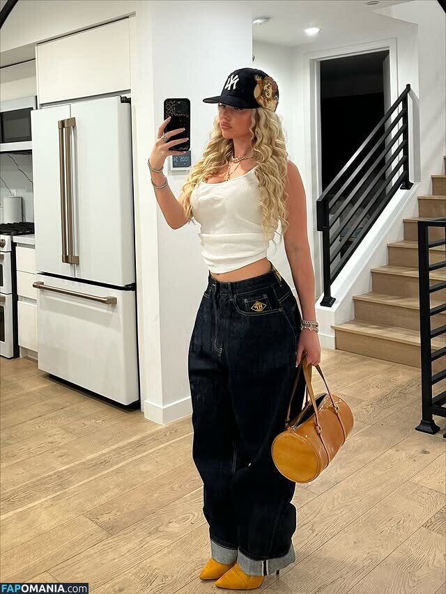 Alexa Tiziani / alexatiziani Çıplak OnlyFans  Sızdırılmış Fotoğraf #13