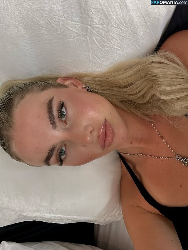 Alexa Tiziani / alexatiziani Çıplak OnlyFans  Sızdırılmış Fotoğraf #16
