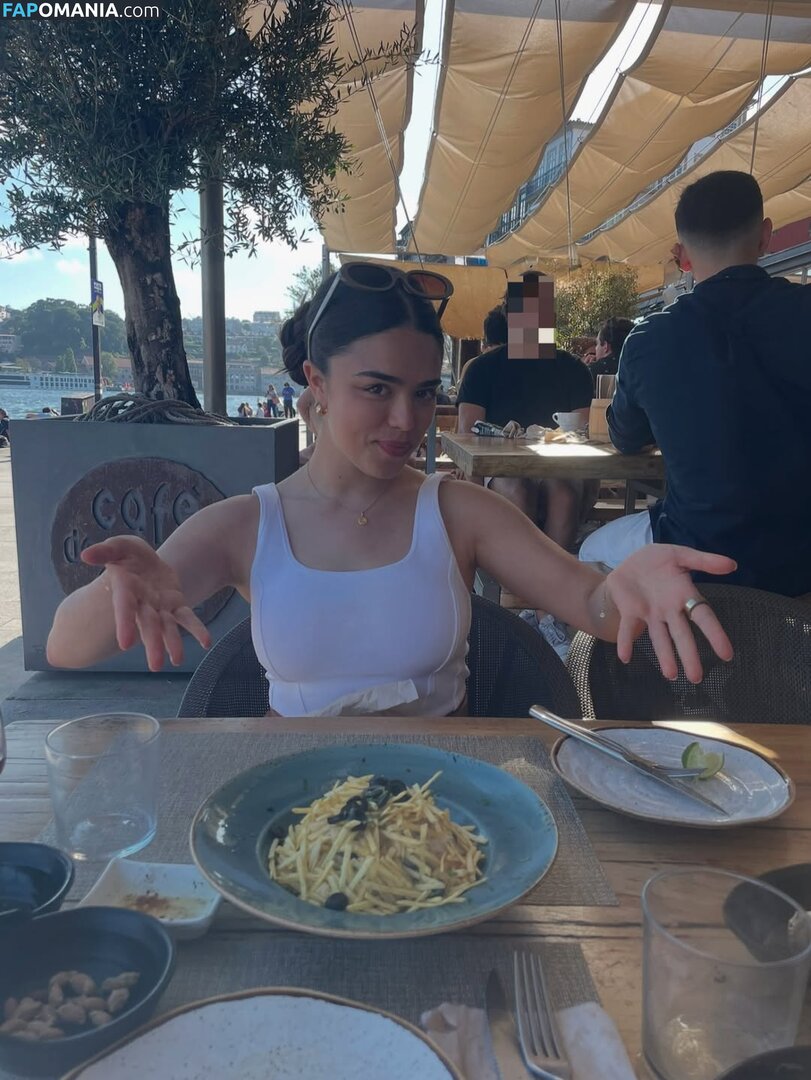 Alexandra Chaves / alexandrachaves Çıplak OnlyFans  Sızdırılmış Fotoğraf #1