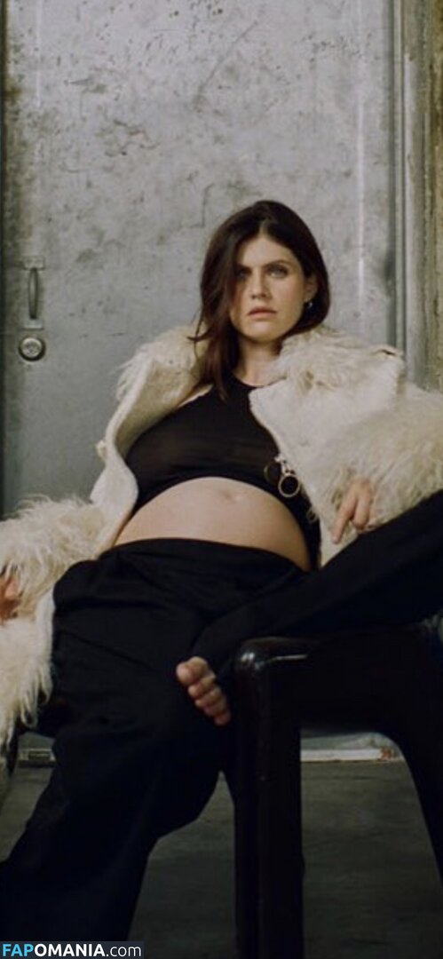 Alexandra Daddario / alexandradaddario Çıplak OnlyFans  Sızdırılmış Fotoğraf #2009