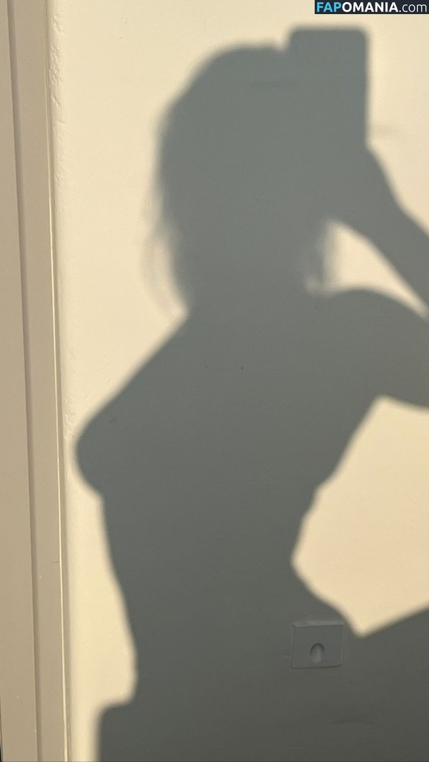 Alexandra Stan Çıplak Sızdırılmış Fotoğraf #134