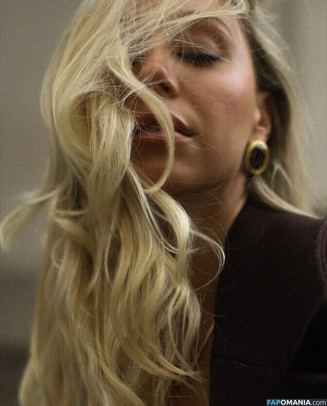 Alexis Ren / alexisren / alexisreng / alexxissren Çıplak OnlyFans  Sızdırılmış Fotoğraf #1024