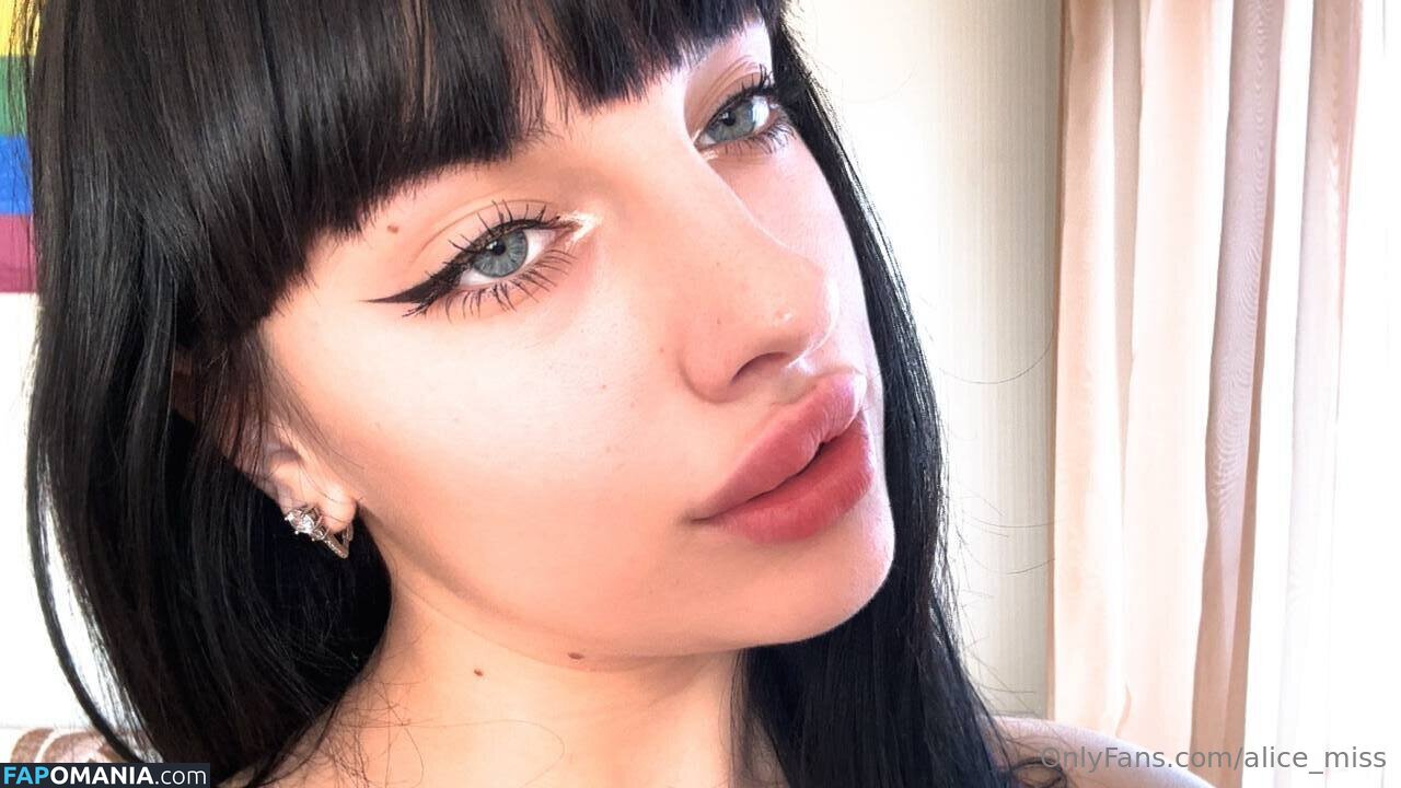Alice / alice_miss / pineapplebrat Çıplak OnlyFans  Sızdırılmış Fotoğraf #1