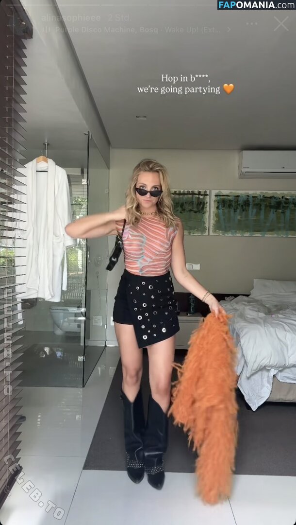 Alina Sophie Holst / alinasophieee Çıplak OnlyFans  Sızdırılmış Fotoğraf #1