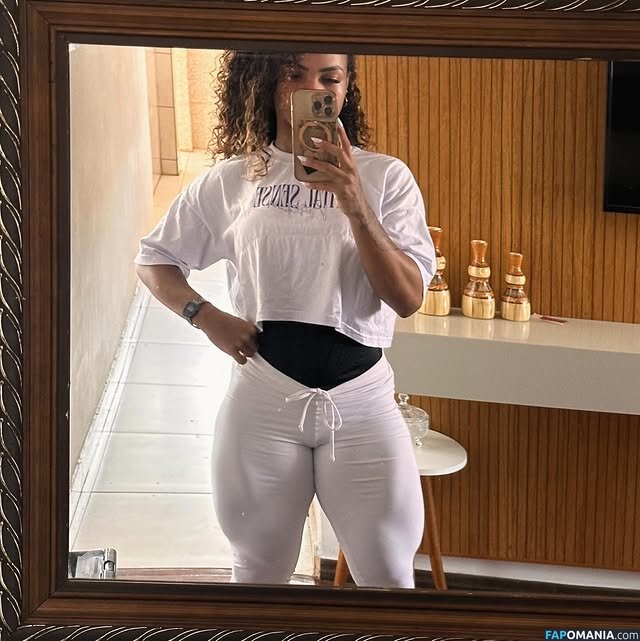 Aline Meyer / alinemeyerrofc Çıplak OnlyFans  Sızdırılmış Fotoğraf #3