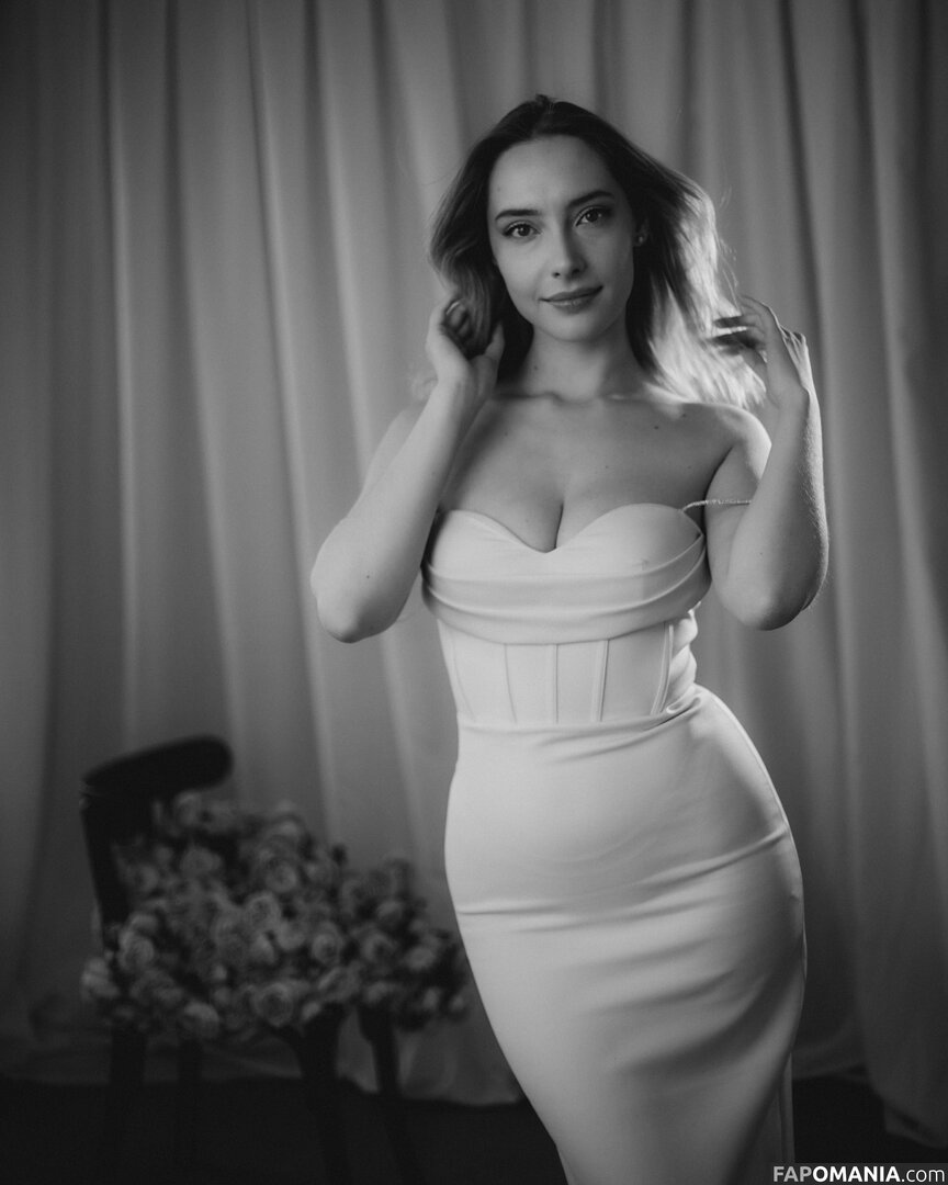 Alissa Strekozova / alissaofficial_ Çıplak OnlyFans  Sızdırılmış Fotoğraf #6