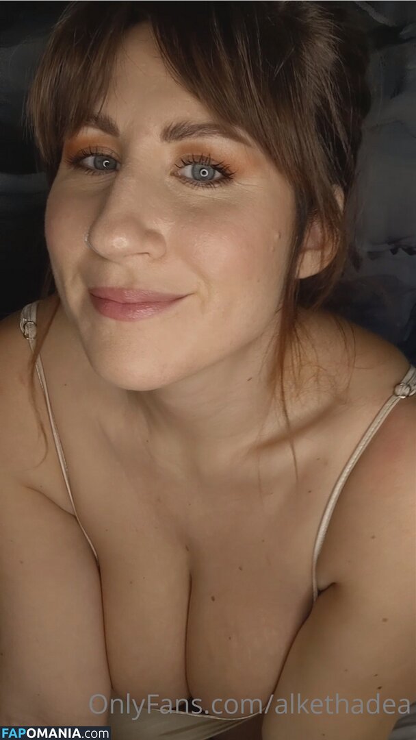 Alkethadea Çıplak OnlyFans  Sızdırılmış Fotoğraf #1