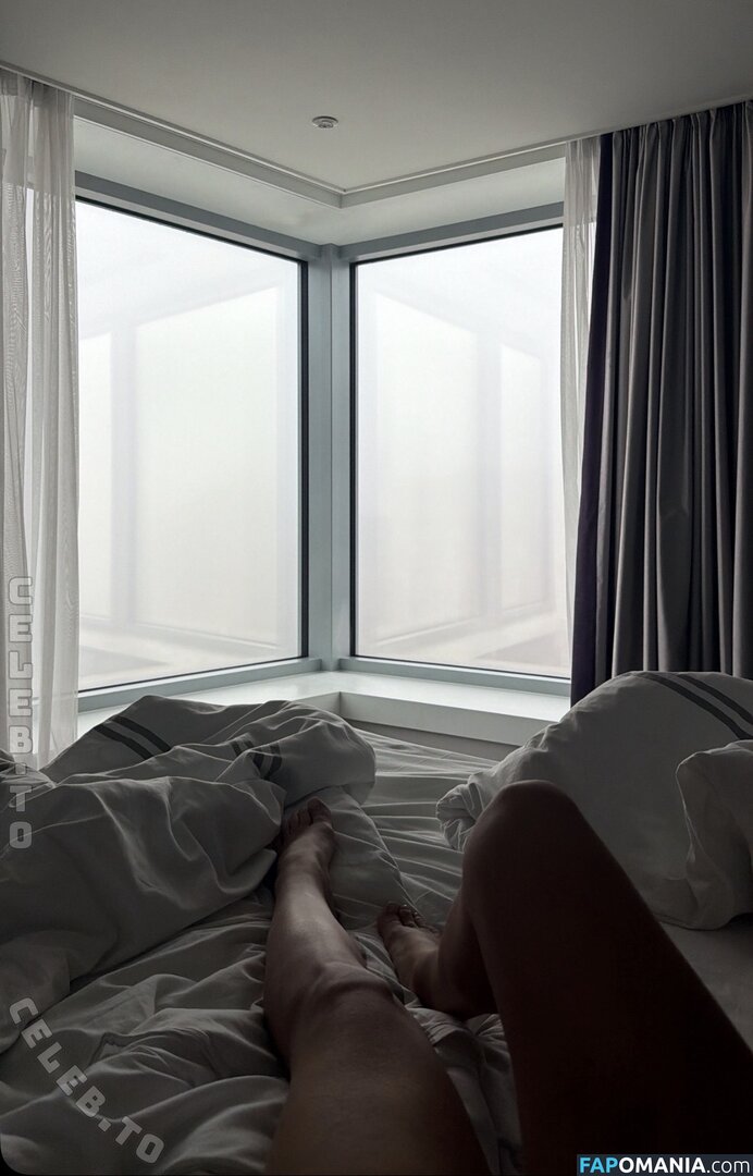 Almira Azemi / almira.azz / almirra.az Çıplak OnlyFans  Sızdırılmış Fotoğraf #10