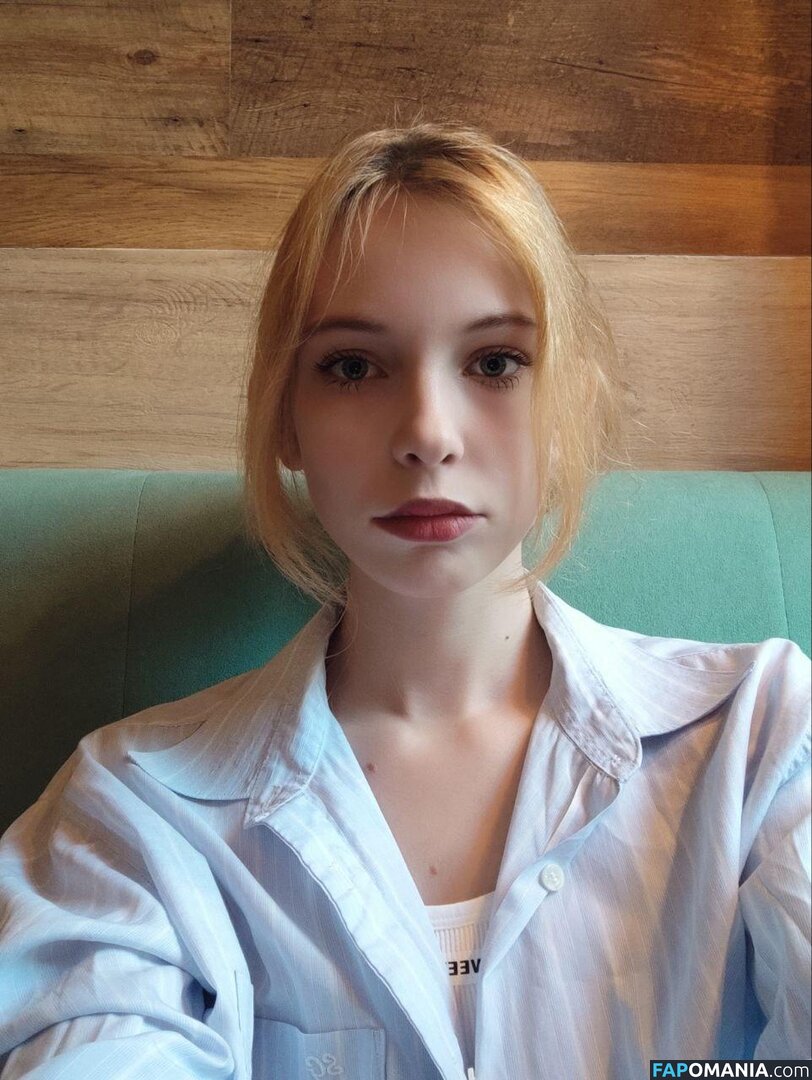 Altheadoyel / Fafa_fluff / KerryMezo / KinaBattig Çıplak OnlyFans  Sızdırılmış Fotoğraf #2