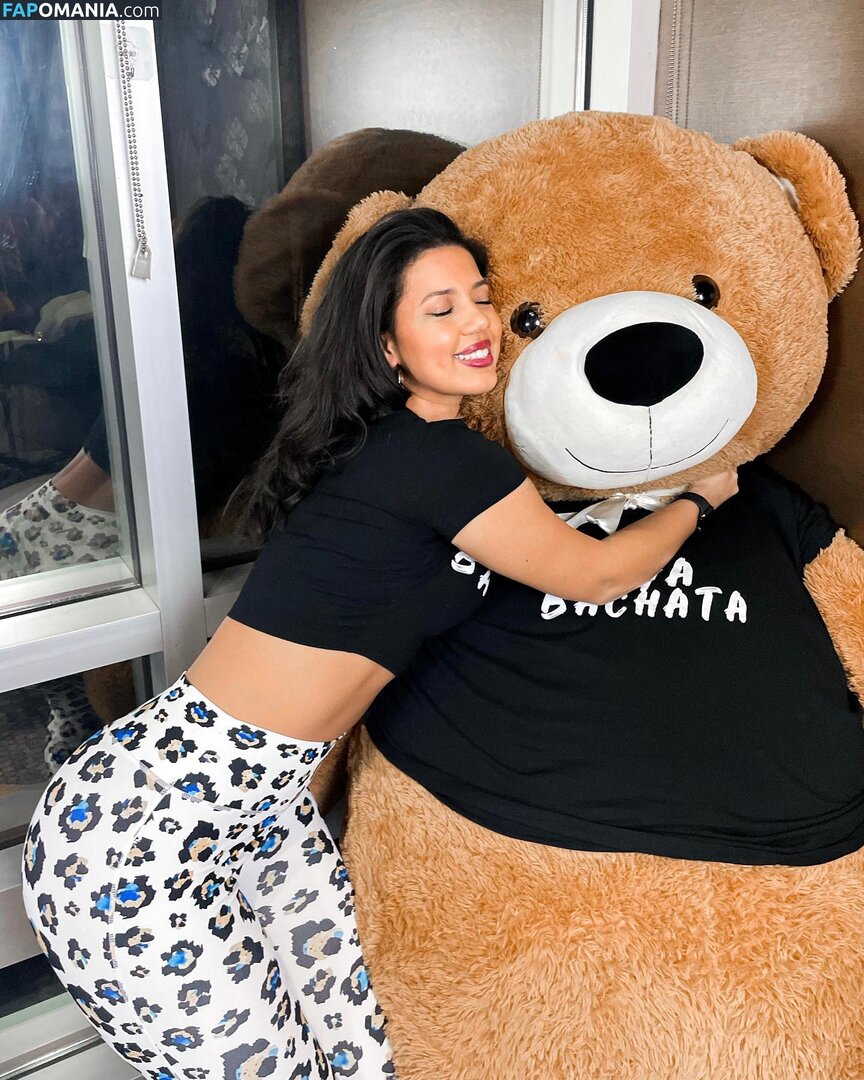 Amanda Carvalinda Çıplak OnlyFans  Sızdırılmış Fotoğraf #3