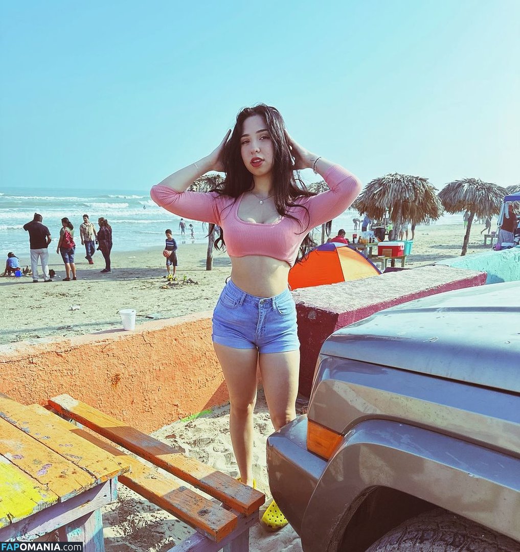 Amateur Latina Lazlye / lazlye Çıplak OnlyFans  Sızdırılmış Fotoğraf #11