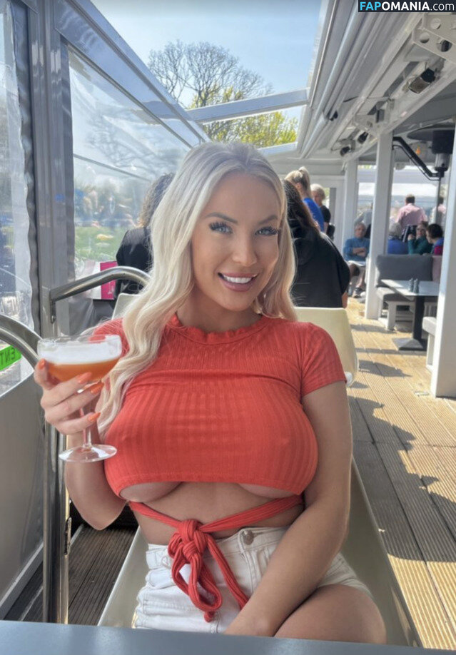 Amber McCall / ambermccallxoxx Çıplak OnlyFans  Sızdırılmış Fotoğraf #1