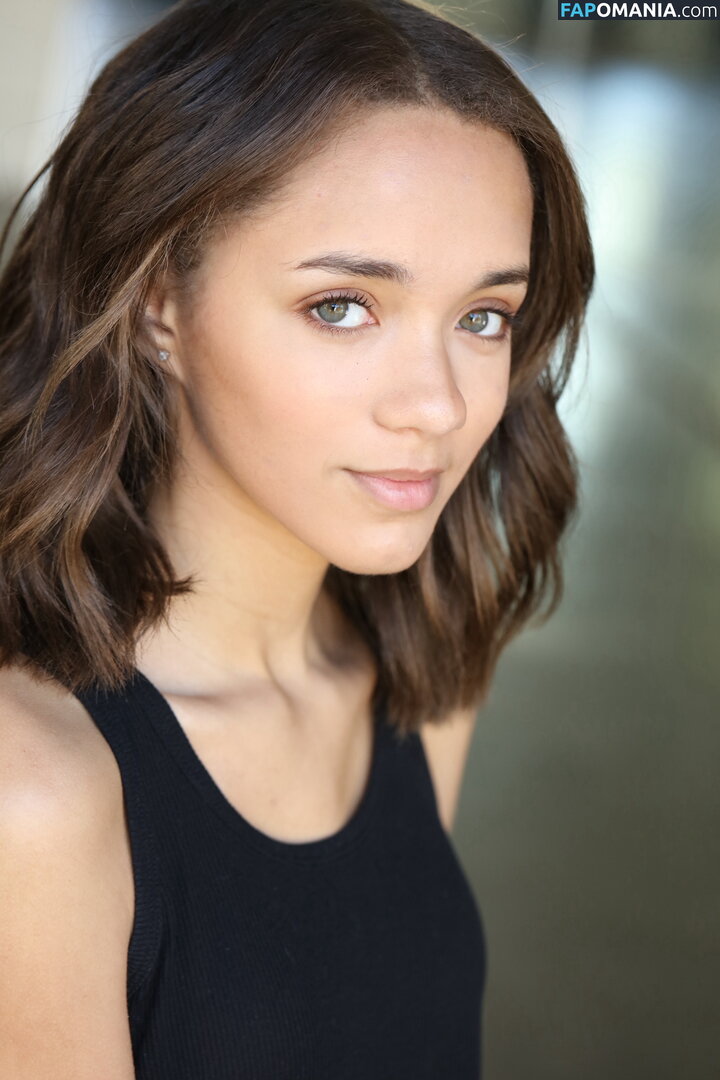 Amirah J Çıplak OnlyFans  Sızdırılmış Fotoğraf #4