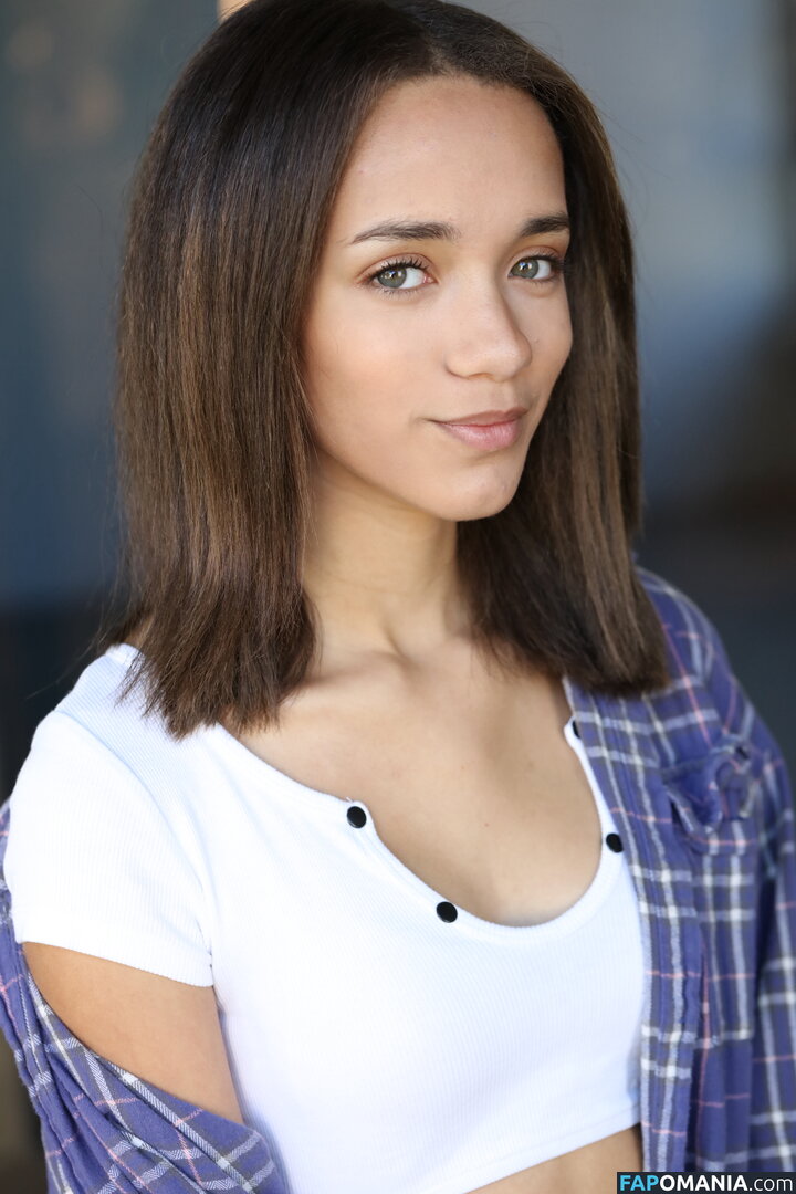 Amirah J Çıplak OnlyFans  Sızdırılmış Fotoğraf #6