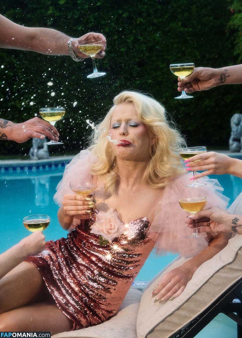 Amy Taylor / Amyl And The Sniffers / amytaylor / caltexcowgirll Çıplak OnlyFans  Sızdırılmış Fotoğraf #2