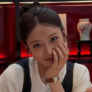 An Yujin 안유진 |