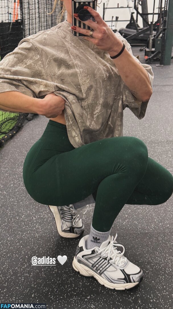 Ana Bruni / anabruni.softball / thesoftballchic Çıplak OnlyFans  Sızdırılmış Fotoğraf #4