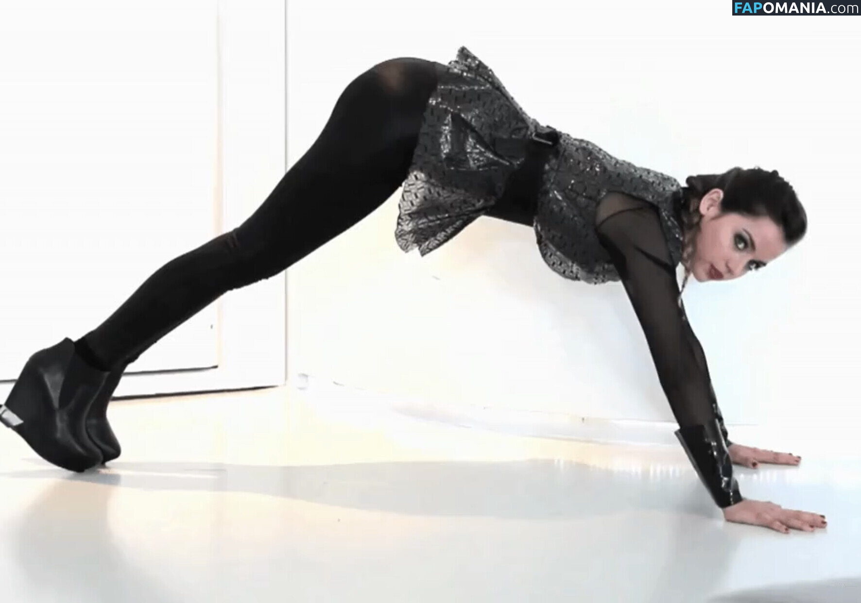 Ana De Armas / ana_d_armas / anadearmas / anadearmasdaily / https: Çıplak OnlyFans  Sızdırılmış Fotoğraf #1406